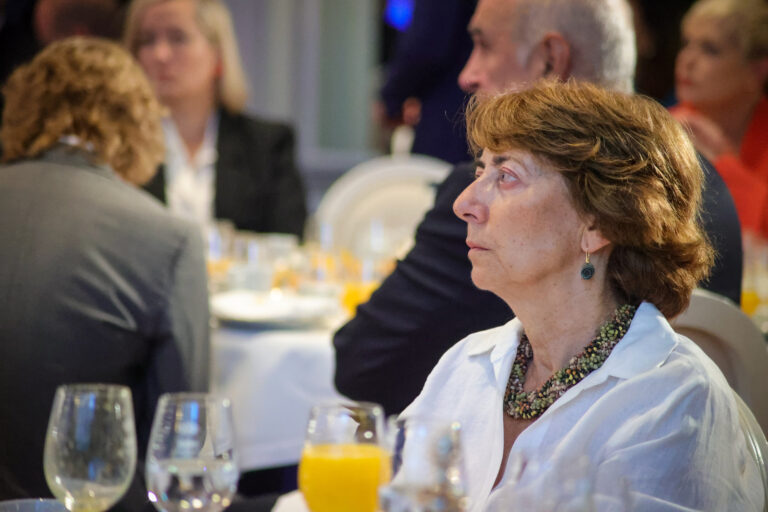 Lee más sobre el artículo El Grupo municipal socialista denuncia que el Ayuntamiento paga más de 100 millones de euros de sobrecoste en la recogida de residuos por errores de planificación