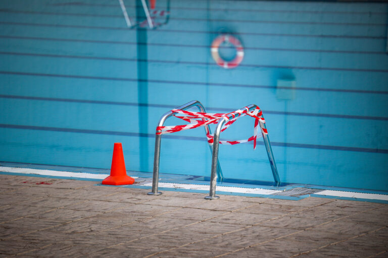 Lee más sobre el artículo La piscina de La Concepción tiene deficiencias que afectan a usuari@s y trabajador@s