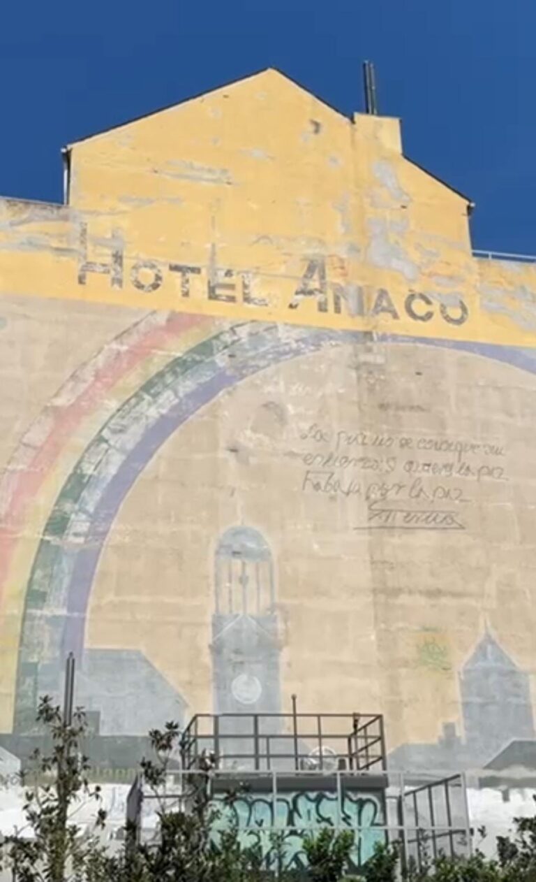 Lee más sobre el artículo Exigimos la restauración integral y protección del mural por la paz de Tierno Galván en la Plaza del Carmen