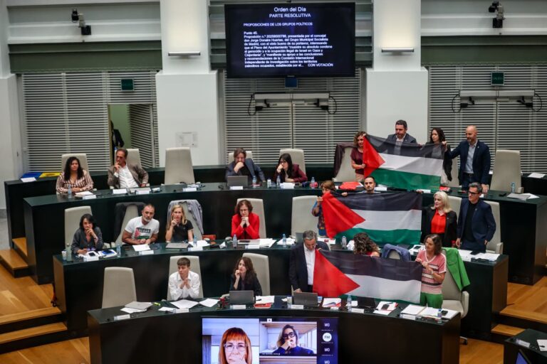 Lee más sobre el artículo Reyes Maroto: “Almeida se ha quedado solo ante el drama de Gaza, igual que Netanyahu en Naciones Unidas”