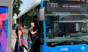Lee más sobre el artículo El PSOE exige recuperar el servicio 24 horas de la línea de autobús entre Legazpi y Mercamadrid para garantizar la movilidad de trabajadores y trabajadoras